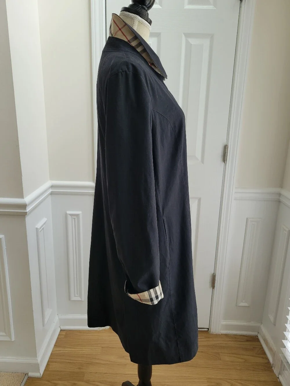 Burberry London Vintage Black Nova Check Snap Front Coat Size 12 - Picture 4 of 16